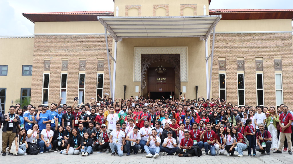 WordCamp Kathmandu 2023 grand group photo outside Alice Receptions